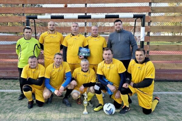 Echipa de Veterani a Făleștiului Cucerește Trofeul la Turneul Internațional de Mini-Fotbal